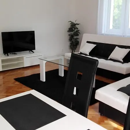Ostsee De Lux Przy Ul. Chopina 코워브제크